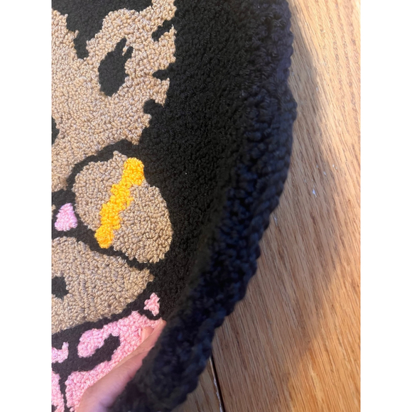 Hello Kitty Insired punch Needle Rug/ wall hanging - Picture 3 of 6